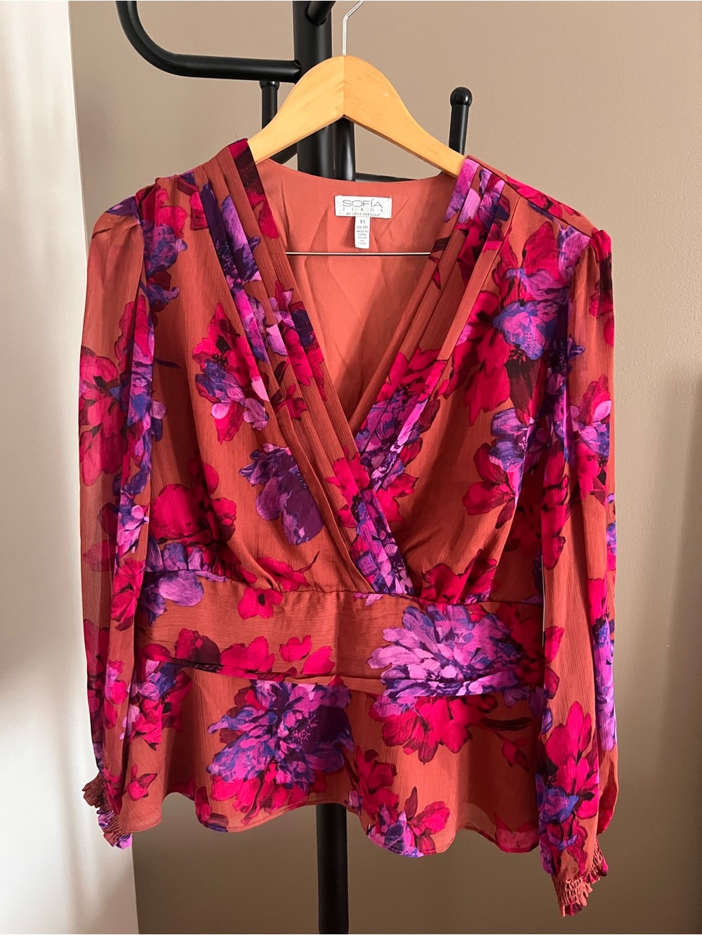 U.S. Size XL Sofia Vergara Rust Floral Wrap Blouse with Pink/Purple Print